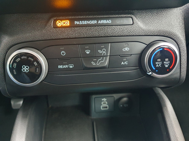 Ford FOCUS Wagon 1.0 EcoBoost Hybrid Connected NAVI/CARPLAY/AIRCO/CRUISE/LMV