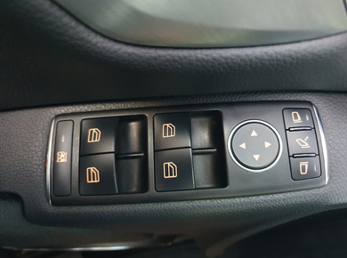 Mercedes-Benz C-Klasse 180 Avantgarde NAVI/TRHAAK/CRUISE/PDC/CLIMA