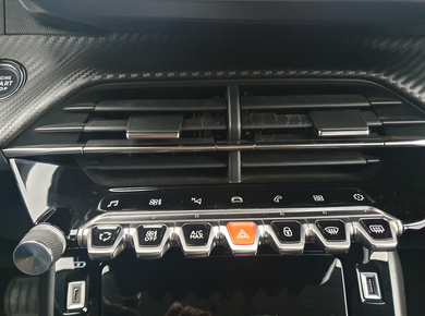 Peugeot 2008 1.2 PureTech Blue Lease Allure NAVI/TRHAAK/CRUISE/CAMERA/PDC