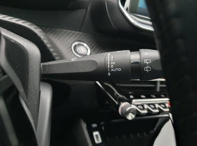 Peugeot 208 1.2 PureTech Allure NAVI/CRUISE/AIRCO/LMV