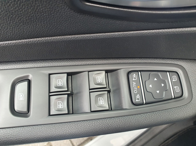 Renault Captur 0.9 TCe Intens NAVI/PDC/CRUISE/CLIMA/LMV