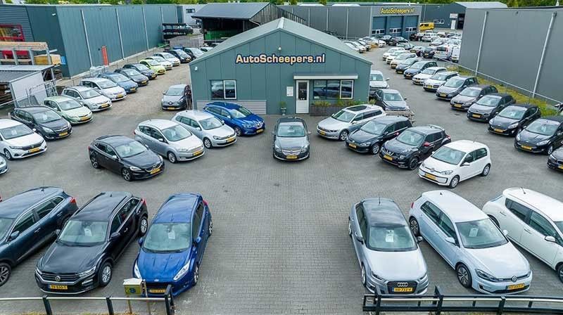 Auto bedrijf surhuisterveen